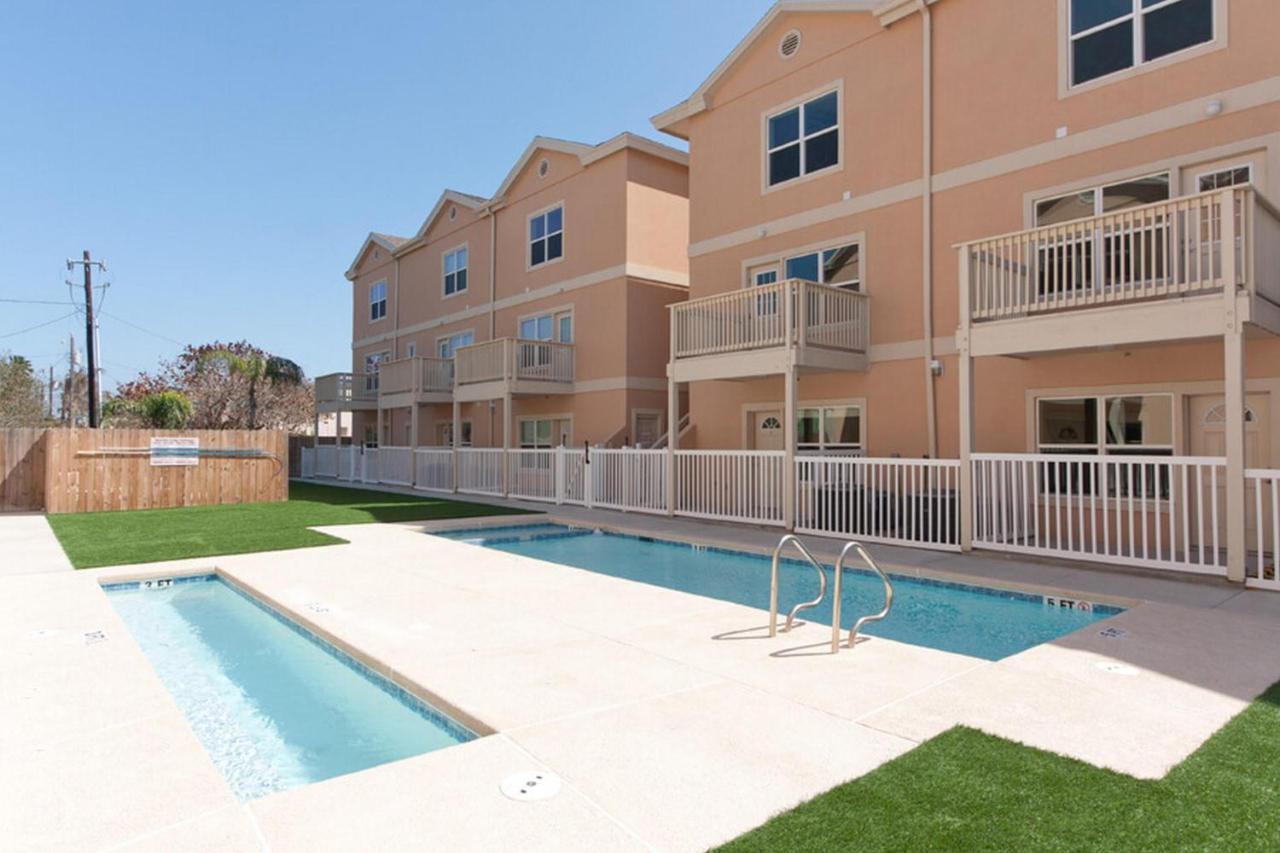 Marlin Cottages Condominiums By Padre Island Rentals South Padre Island Exterior photo